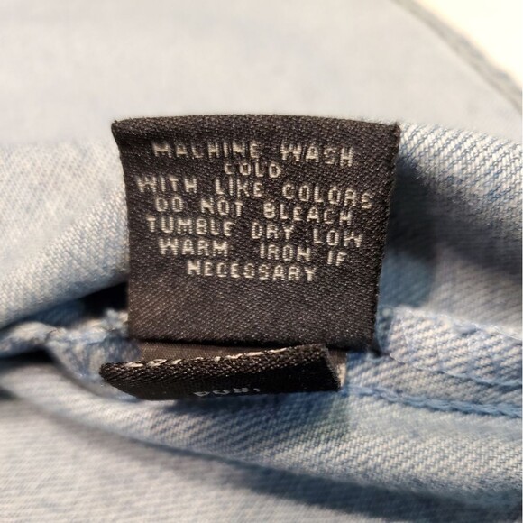 JouJou Denim Shacket NWT in Size  S - Picture 8 of 11